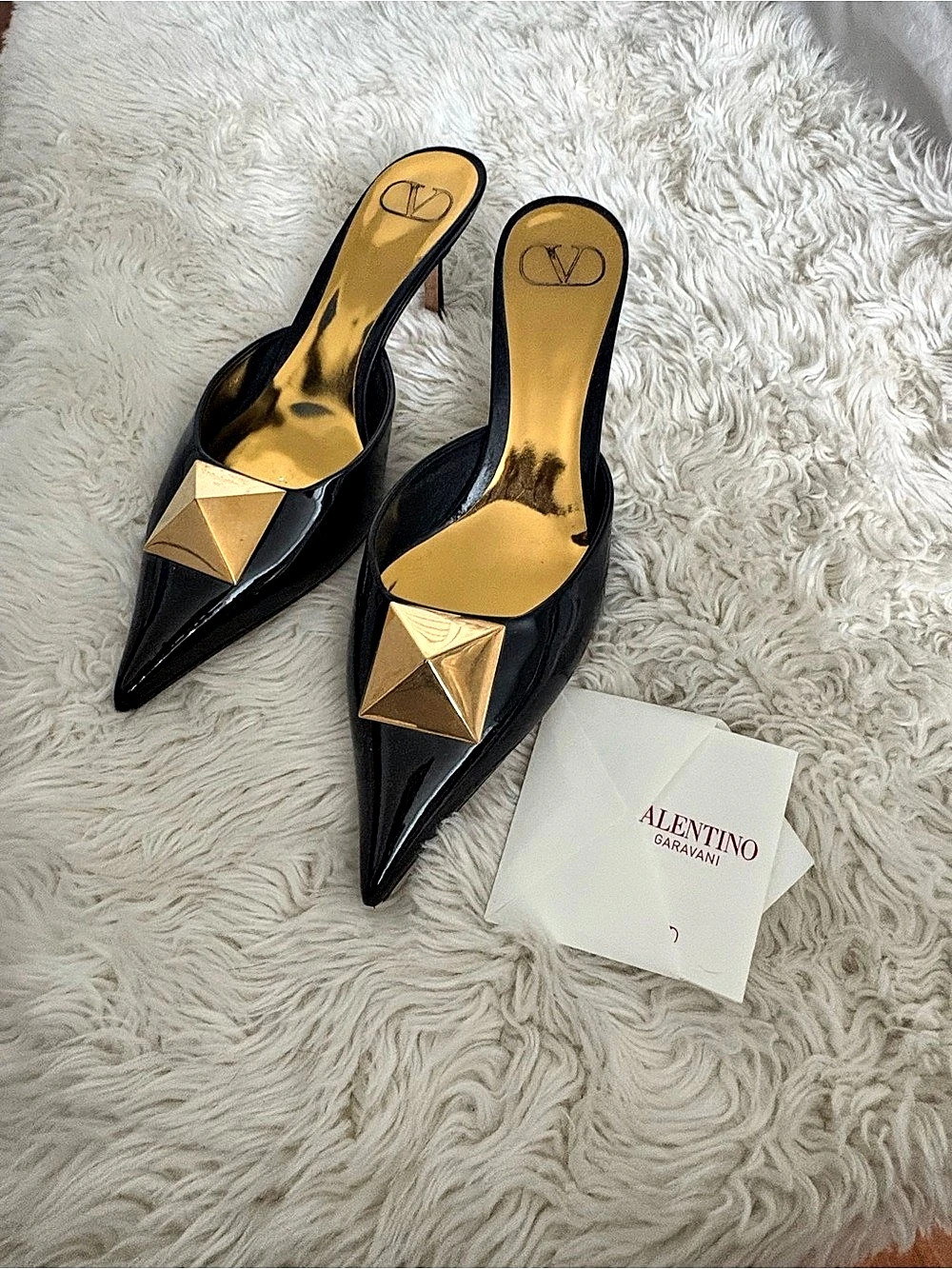 Valentino Garavani Heels Black Gold